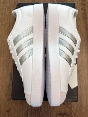adidas VL Court Base Sneakers - Women's Size 9 - All White - NEW IN BOX